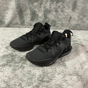 Black Men's Size M 9.0 (W 10.0) Nike Shoes (Used)