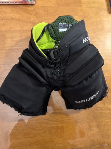 Youth Small Bauer Prodigy Hockey Goalie Pants (Used)