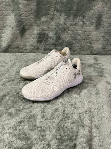White Women's Size M 7.0 (W 8.0) Under Armour Low Top Footwear Metal (New)