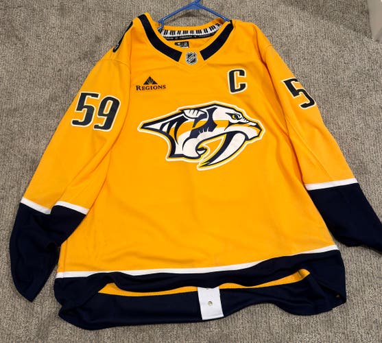 Yellow Size 60 Men's Jersey (Worn Once)