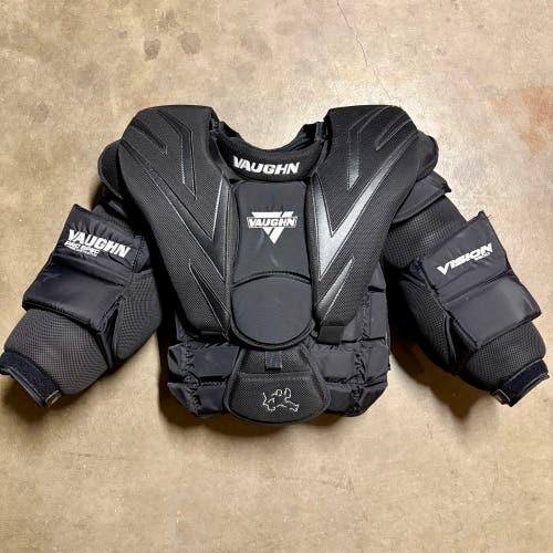 Large Vaughn Vision 9500 “Pro Spec” Goalie Chest Protector
