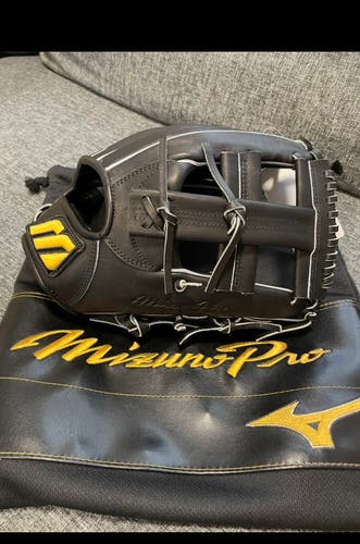 Mizuno Pro Ernie Clement GMP-EC22 Baseball Glove 11.5"