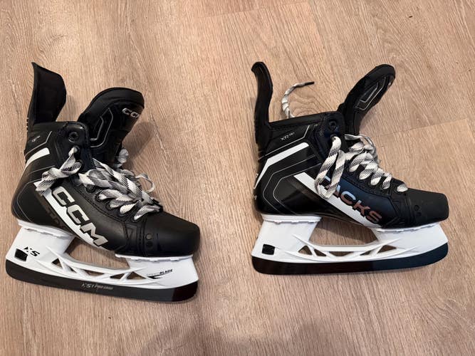 Black 2026 CCM Tach XR90 Hockey Skates Regular Width 7.5 (Used)