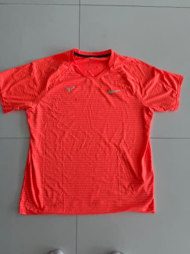 NikeCourt Rafa men’s tennis shirt