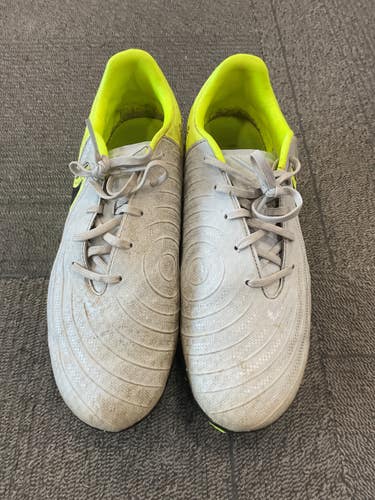 Used Nike PHANTOM GX Soccer Cleats White And Yellow Senior 8 11614-S000243967