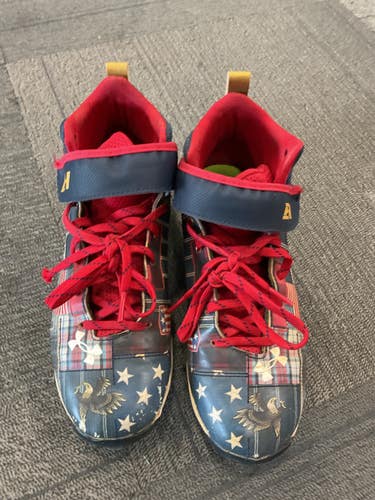 Used Under Armour BH BB/SB Cleats White/Red/Navy Junior 06 11614-S000243942