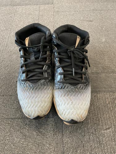 Used Under Armour BB CLEATS BB/SB Cleats Black And White Senior 9 11614-S000243940