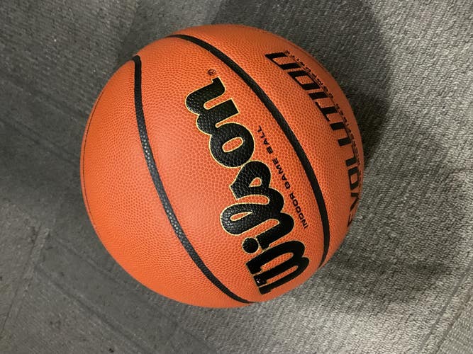 Used Wilson EVOLUTION Basketball Adult Indoor 11614-S000243934
