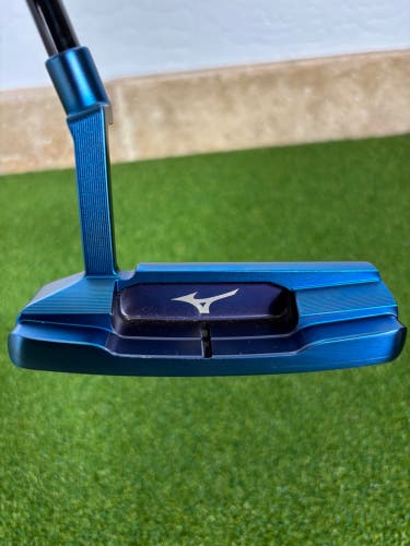 Men's Mizuno M Craft Blade Right Handed Putter 35" (Used)