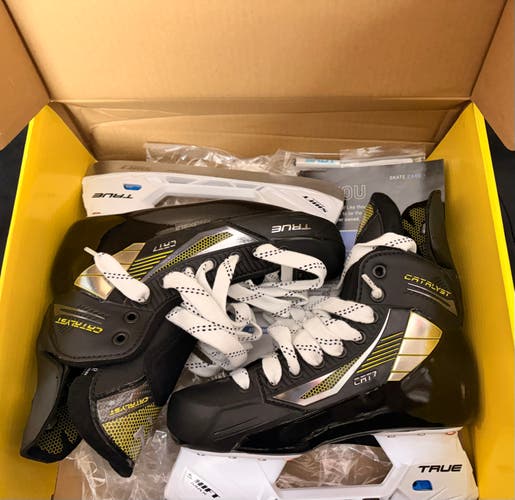 Black/Yellow 2022 True JR Catalyst 7 Hockey Skates (New)