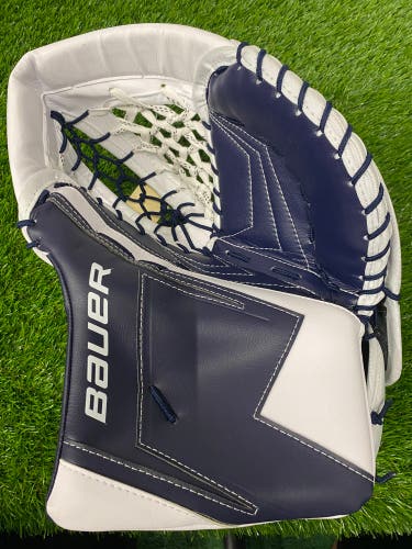Intermediate Bauer SV Pro Goalie Glove | Regular (New)
