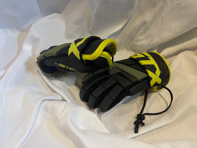 STX Stallion 100 Lacrosse Gloves (Used)