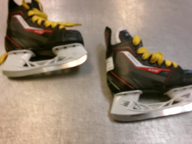 Used CCM JETSPEED 250 Youth Hockey Skate Youth 12.0 11339-S000206766