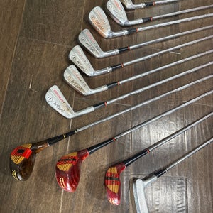Women's Wilson Staff Patty Berg Left Hand Iron Set (11 Clubs) #3 - #9, PW, GW, SW, LW 35.5" (Used)