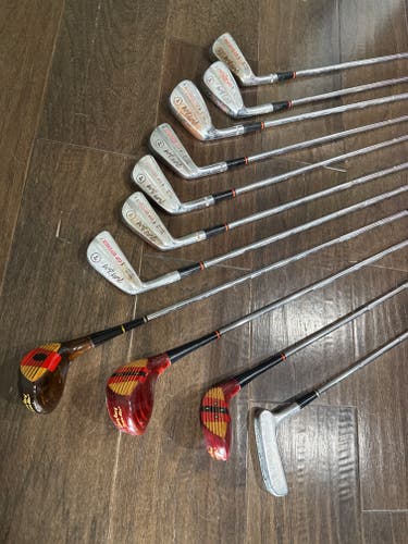 Women's Wilson Staff Patty Berg Left Hand Iron Set (11 Clubs) #3 - #9, PW, GW, SW, LW 35.5" (Used)