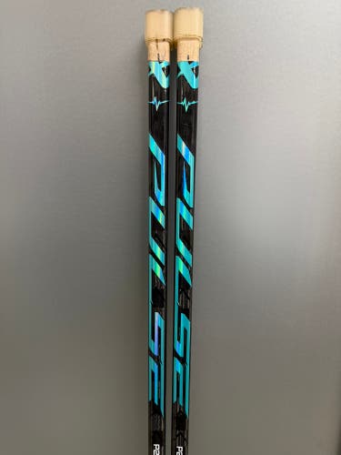 2-Pack Bauer Pulse Hockey Sticks Left 77 Flex P28 (Used)