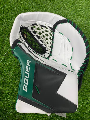 Intermediate Bauer SV Pro Goalie Glove | Regular (New)