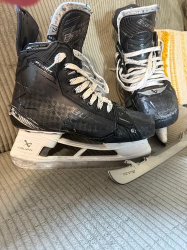 Bauer Supreme Shadow Hockey Skates 7.5 (Used)