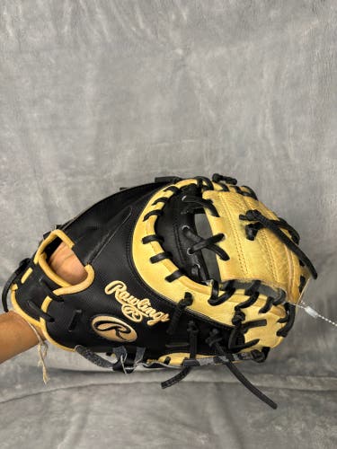 Black Rawlings Heart of the Hide RH Catcher's Baseball Glove 34" (Used)