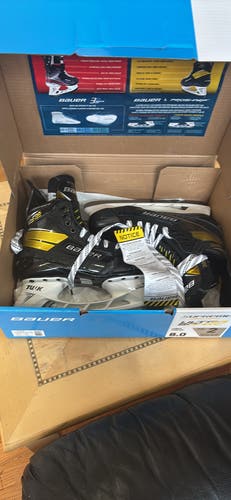 2020 Bauer Supreme Ultrasonic Hockey Skates Regular Width 8 (New)