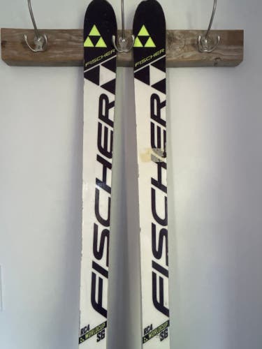 Fischer RC4 Super Race SC 196 cm Racing Skis With Bindings (Used)
