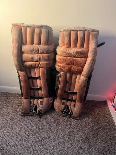 32" GP59 Goalie Leg Pads (Used)