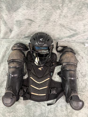 Black Intermediate Easton Jen schro Catcher's Combo (Used)