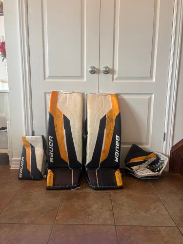 34" 2024 Bauer Hyperlite 2, shadow custom skin Regular Goalie Full Set (Used)