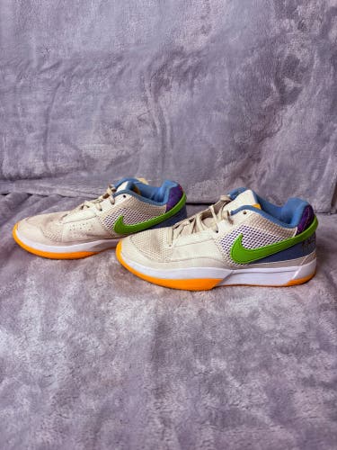 White Men's Size M 8.5 (W 9.5) Nike Ja 1 Shoes (Used)
