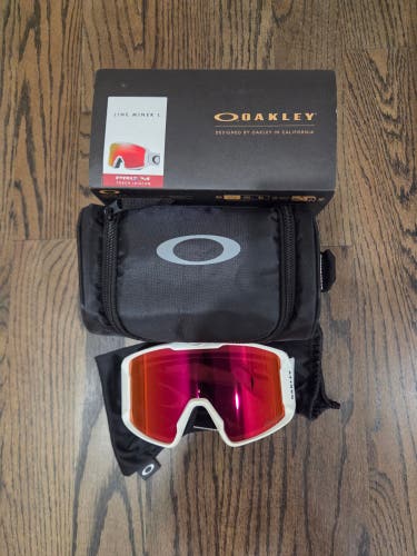 Unisex Oakley LINE MINER L Ski Goggles Large White/ Prizm Torch (Red)