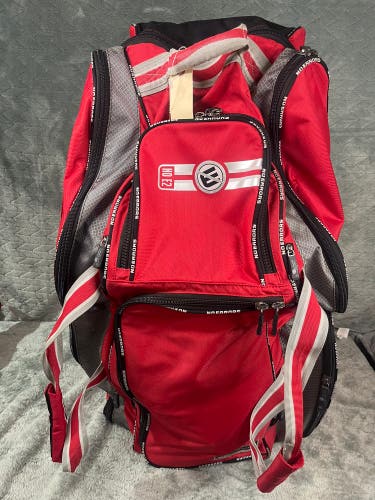 Red No Errors NO E2 Bags & Batpacks Catcher's Bag 35”x14”x14”(Used)