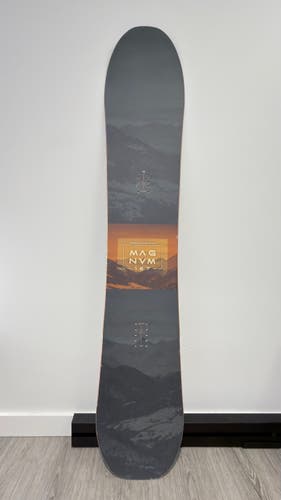 Used Nitro Magnum 167W cm All Mountain Directional Snowboard Flex 7/10