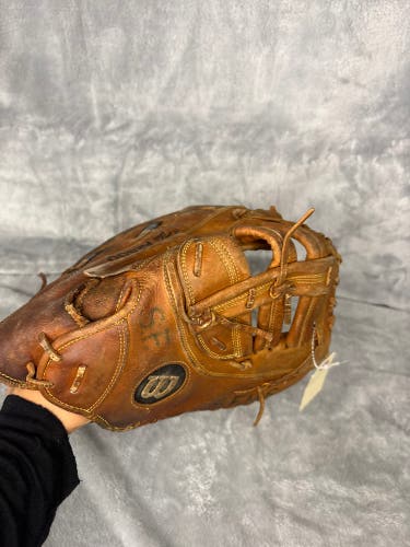 Brown Wilson A2800 RH First Base Baseball Glove 13" (Used)
