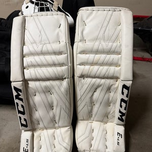 26" CCM Extreme Flex E4.5 Goalie Leg Pads (Used)