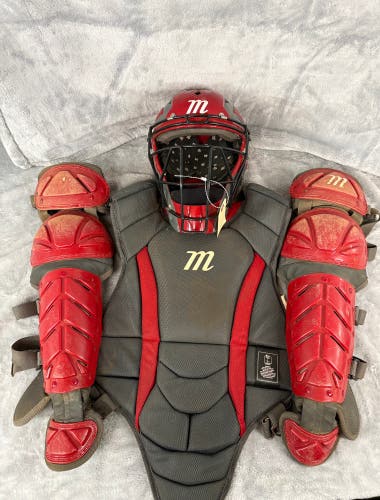 Intermediate Marucci Catcher's Set (Used)