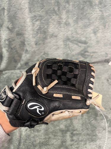 Black Rawlings The Mark of a Pro RH Pitcher's Baseball Glove 10.5" (Used)