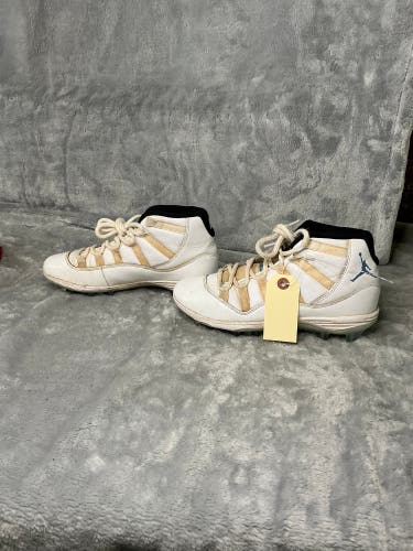 Men's Size M 7.5 (W 8.5) Adult Nike Air Jordan High Top Footwear Molded Cleats (Used)