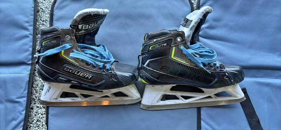 Bauer Elite Hockey Goalie Skates Regular Width Size 6.5 (Used)