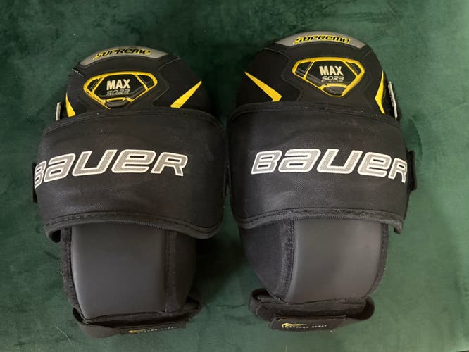 Bauer Supreme Goalie Knee Protectors