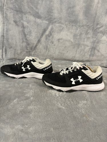 Black Women's Size M 5.0 (W 6.0) Under Armour Low Top Footwear Turf Cleats (Used)