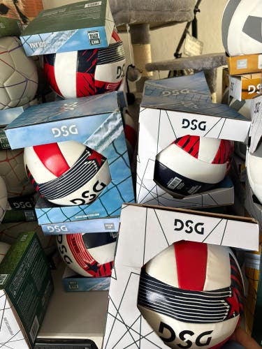 (New) volleyballs