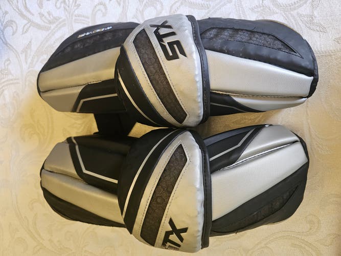 Large Youth STX Shadow Arm Pads (Used)