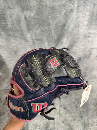 Purple Adult Wilson A2000 RH Outfield Baseball Glove 11.5" (Used)
