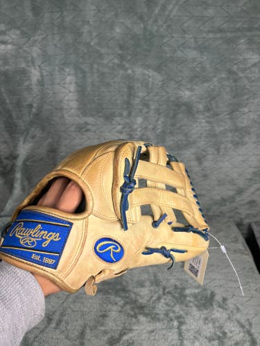 Brown Rawlings Gold Glove Elite RH Outfield Baseball Glove 12.75" (Used)