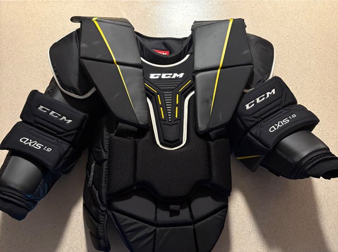 XL CCM Axis A1.9 Goalie Chest Protector (Used)