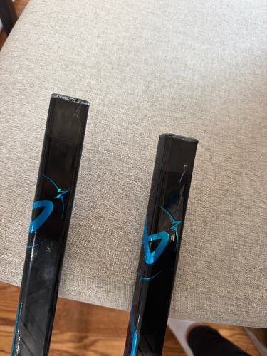 Intermediate Bauer Pulse Right Handed Hockey Stick P92 77 Flex (Used)
