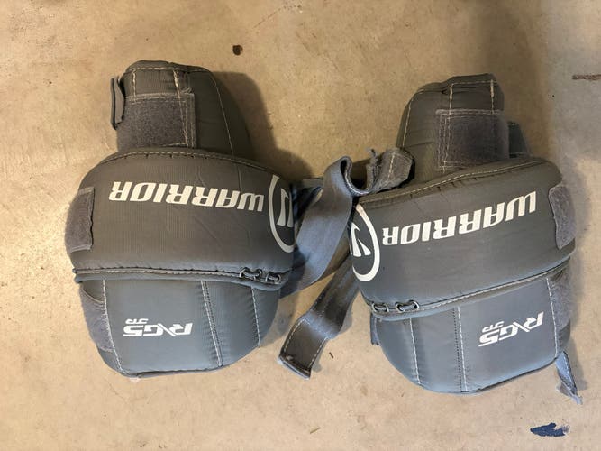 Warrior R/G5 Jr. Knee Pads