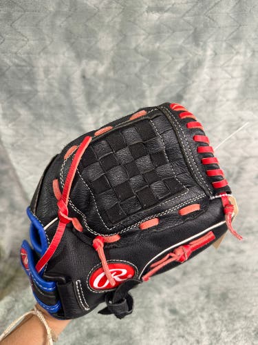 Black Rawlings Highlight Series RH Pitcher's Baseball Glove 11" (Used)