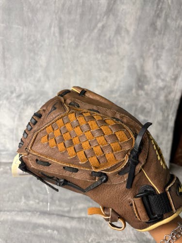 Brown Mizuno Prospect Power Close LH Baseball Glove 11.5" (Used)