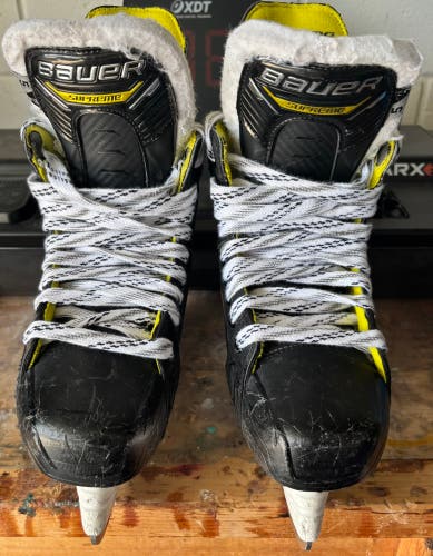 Black/Yellow 2022 Bauer Supreme M4 Hockey Skates Size 5 (Used)